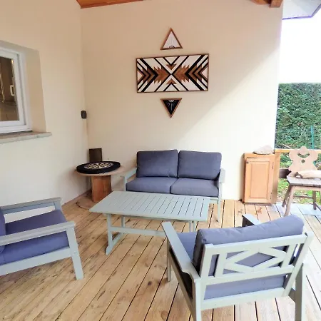 *villa Ivoire* Grand Jardin-calme-terrain Petanque